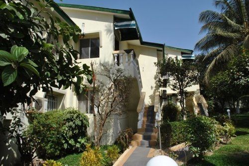 Paradise Suites Hotel Kololi Esterno foto