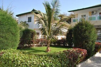 Paradise Suites Hotel Kololi Esterno foto